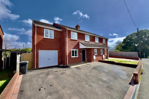 4 bedroom semi-detached house for sale