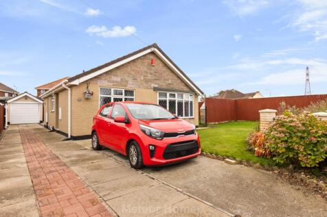 2 bedroom detached bungalow for sale