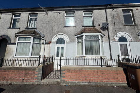 Phillips Terrace, Senghenydd... 3 bed terraced house for sale