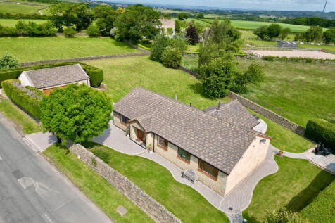 3 bedroom detached bungalow for sale