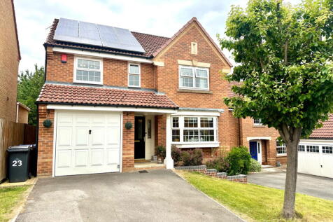 4 bedroom detached house for sale