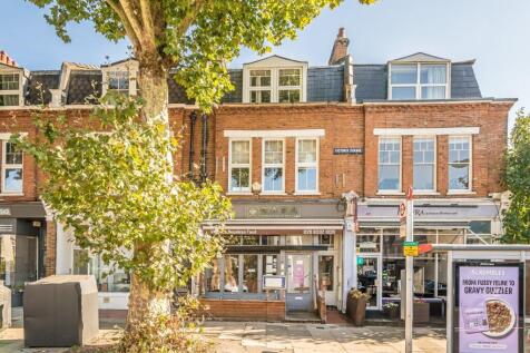 3 bedroom flat for sale