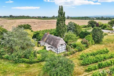 Dunnington, Alcester 4 bed cottage for sale