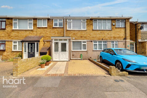 Whybridge Close, Rainham 3 bed terraced house for sale