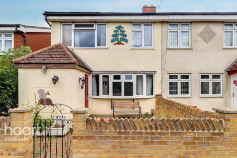 Chafford Walk, Rainham, RM13 9LT 4 bed end of terrace house for sale