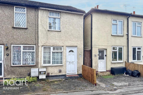 Upminster Road South, Rainham, RM13 9AA 2 bed cottage for sale
