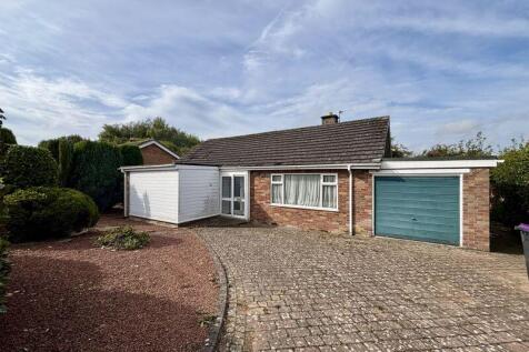 3 bedroom detached bungalow for sale