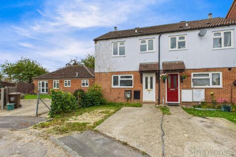 Princess Gardens, Wantage OX12 2 bed semi