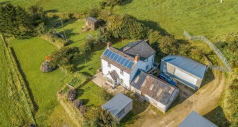 4 bedroom smallholding for sale