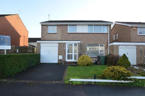 4 bedroom link detached house for sale