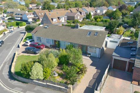 3 bedroom semi-detached bungalow for sale