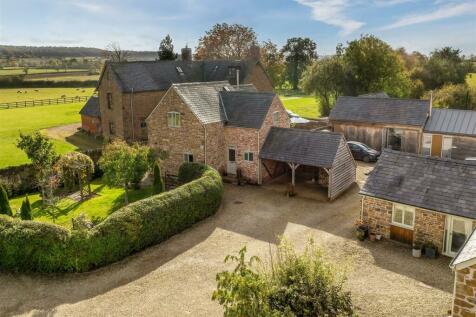 3 bedroom barn conversion for sale