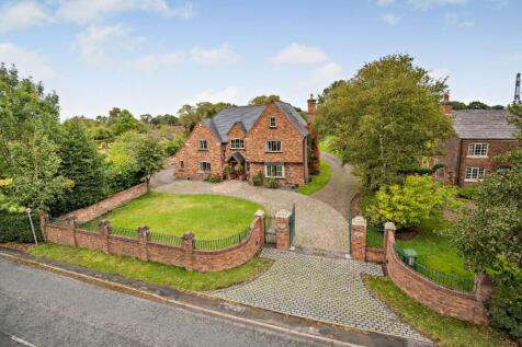 5 bedroom detached house for sale