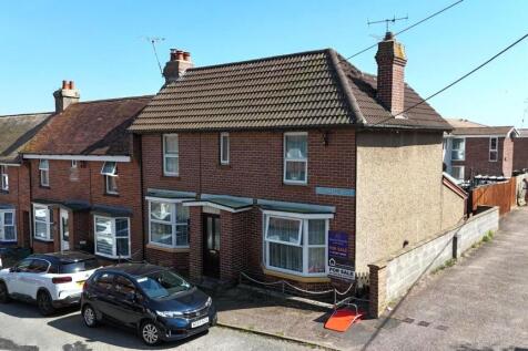 Highwell Road, Seaton EX12 3 bed end of terrace house for sale
