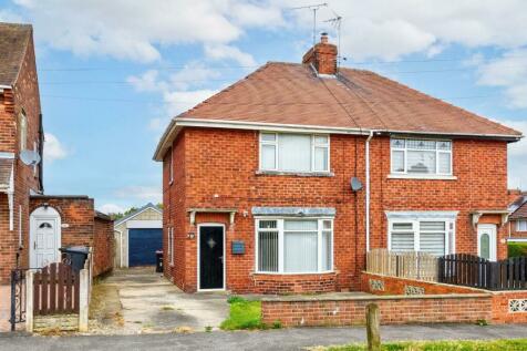 2 bedroom semi-detached house for sale