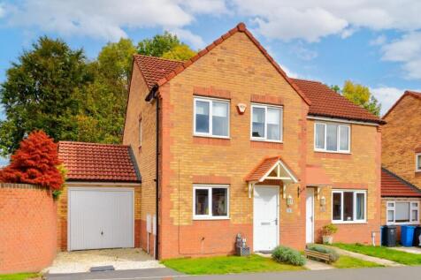 3 bedroom semi-detached house for sale