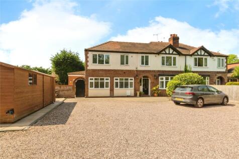 5 bedroom semi-detached house for sale
