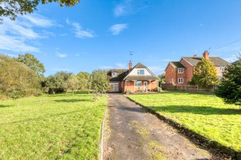 Forest Road, Wokingham RG40 4 bed detached house for sale