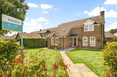 Sandy Lane, Wokingham RG41 4 bed detached house for sale