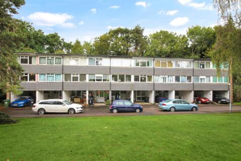 Mill Close, Wokingham RG41 3 bed townhouse for sale