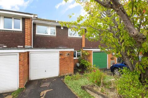 The Spinney, Wokingham RG40 3 bed terraced house for sale