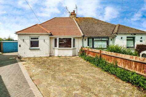 2 bedroom semi-detached bungalow for sale
