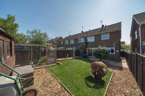 Burntwick Drive, Sittingbourne ME9 3 bed end of terrace house for sale