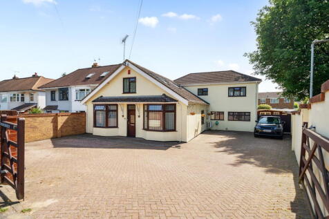 Maidstone Road, Gillingham ME8 5 bed detached house for sale
