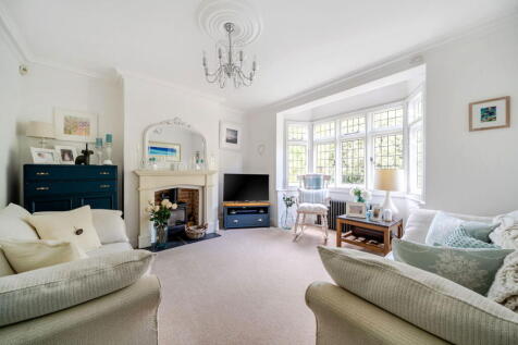 Bournville Avenue, Chatham ME4 4 bed semi