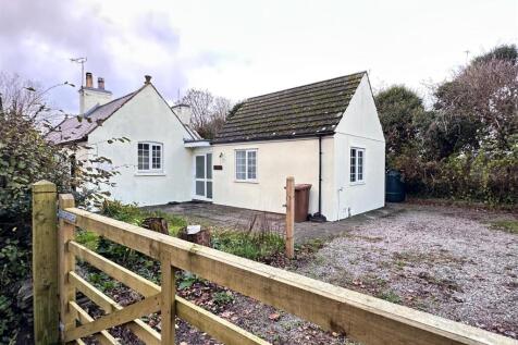 2 bedroom semi-detached bungalow for sale