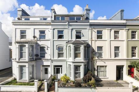10 bedroom town house for sale