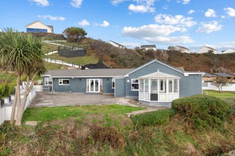 5 bedroom detached bungalow for sale