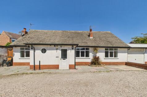 Old Park Lane, Southport PR9 2 bed bungalow for sale