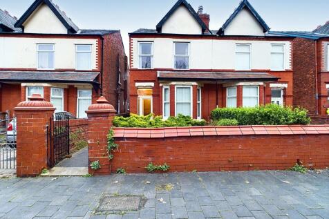Shelley Grove, Southport PR8 3 bed semi