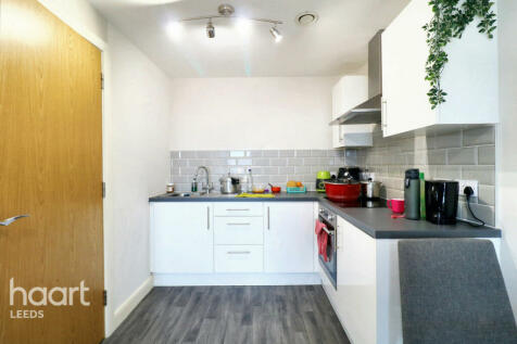 Skinner Lane, Leeds 1 bed apartment for sale