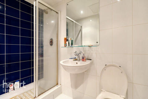 Cross Green Lane, Leeds 1 bed apartment for sale