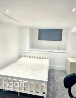 Langdale Terrace, Leeds 6 bed terraced house for sale