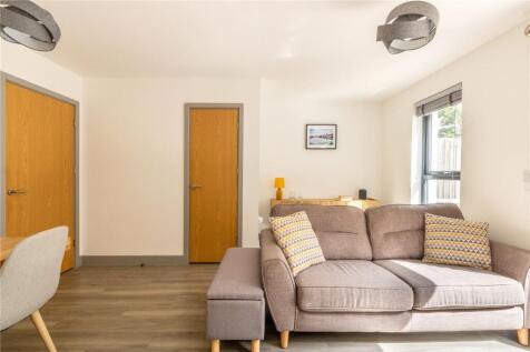 Terraced house for sale