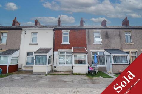 St Johns Terrace, Morecambe, LA3 3EE 2 bed terraced house for sale