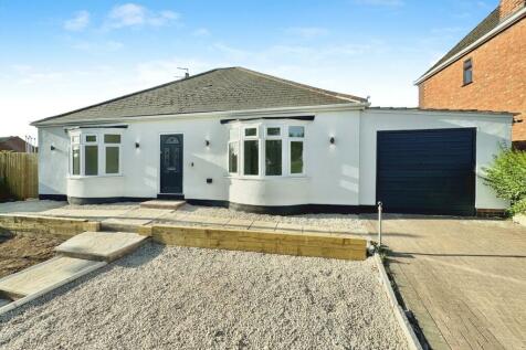 3 bedroom detached bungalow for sale