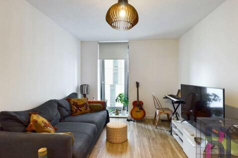 1 bedroom flat for sale