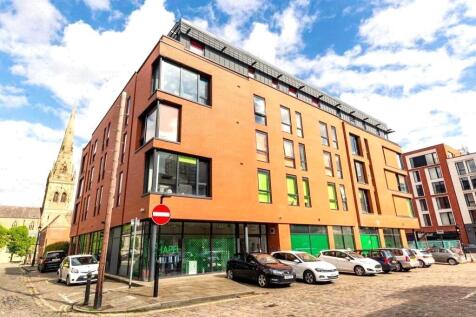 Studio flat for sale