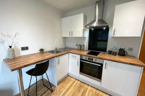 Manchester Waters, 1 Pomona Strand... Studio for sale