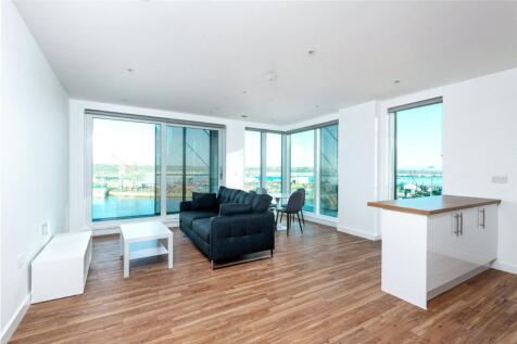 Chatham Waters, South House... 2 bed flat for sale