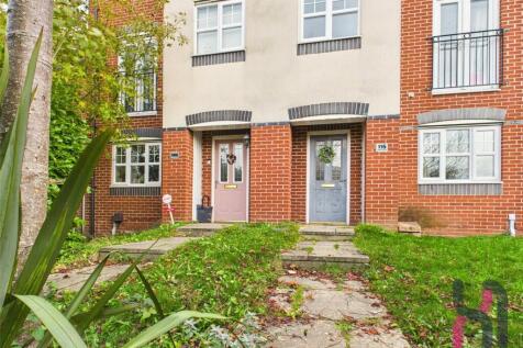 Calgarth Avenue, Warrington... 5 bed terraced house for sale