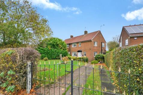 3 bedroom semi-detached house for sale