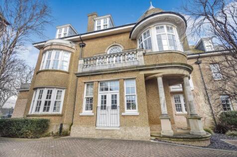 Bristol Gardens, Brighton 2 bed apartment for sale
