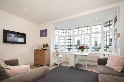 Vernon Gardens, Brighton, East Sussex 1 bed flat for sale