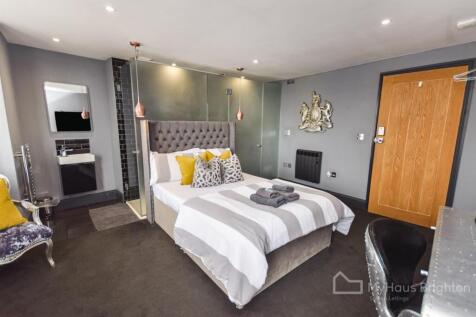 Egremont Place, Brighton 3 bed apartment for sale