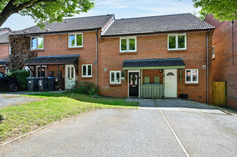 Highfield Road, Ashbourne, DE6 2 bed terraced house for sale